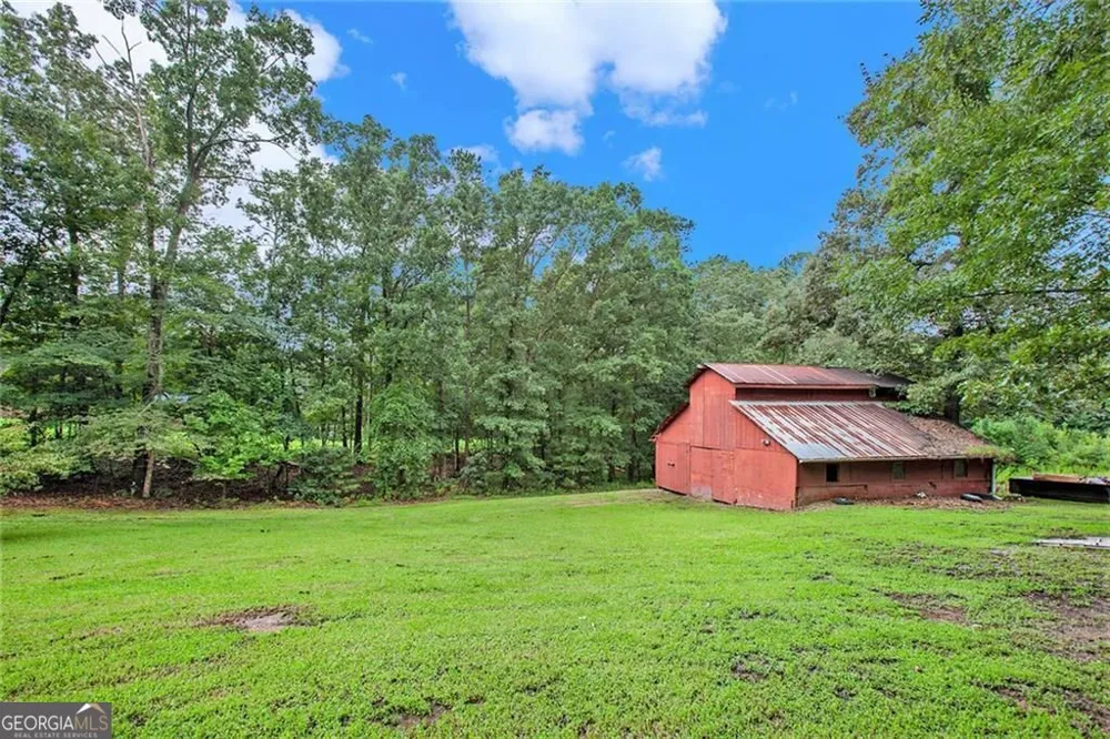 2841 Upper Sweetwater TRL SE White, GA 30184