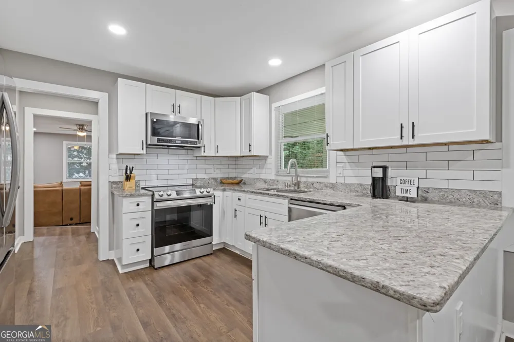 742 Mountain View DR Stone Mountain, GA 30083