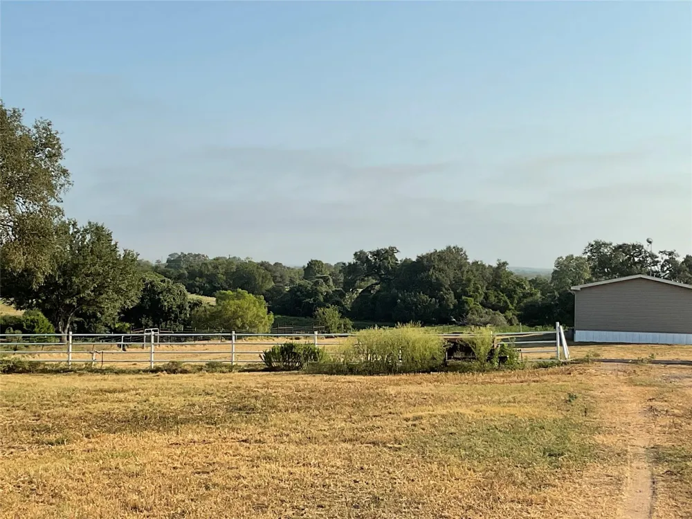 847 Hefner Lane Cuero, TX 77954