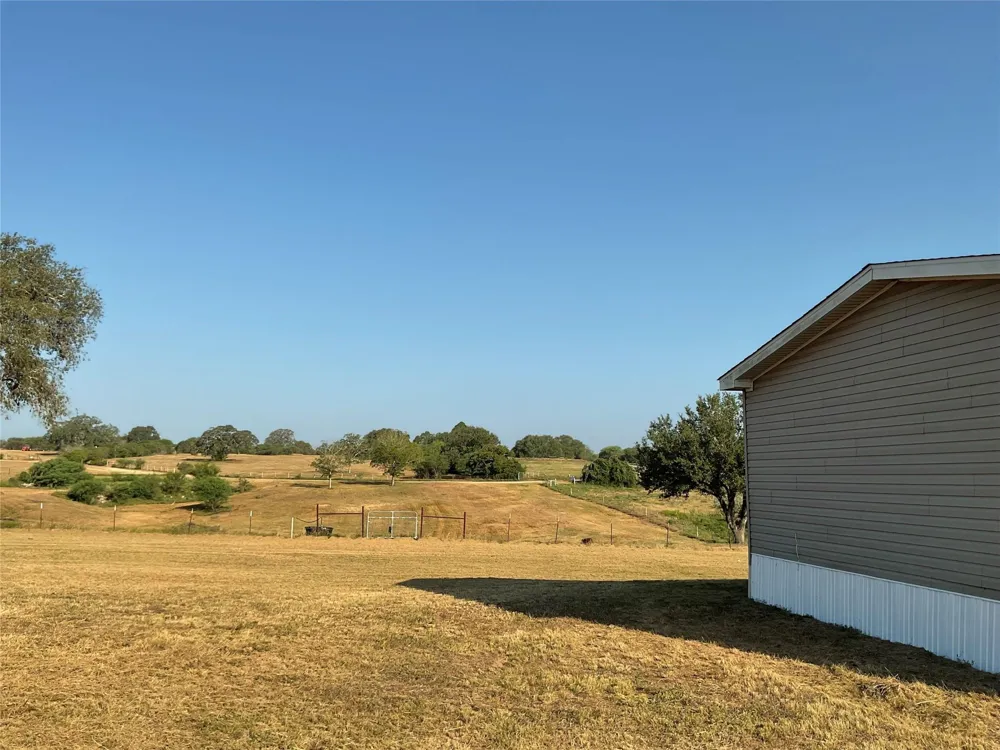 847 Hefner Lane Cuero, TX 77954