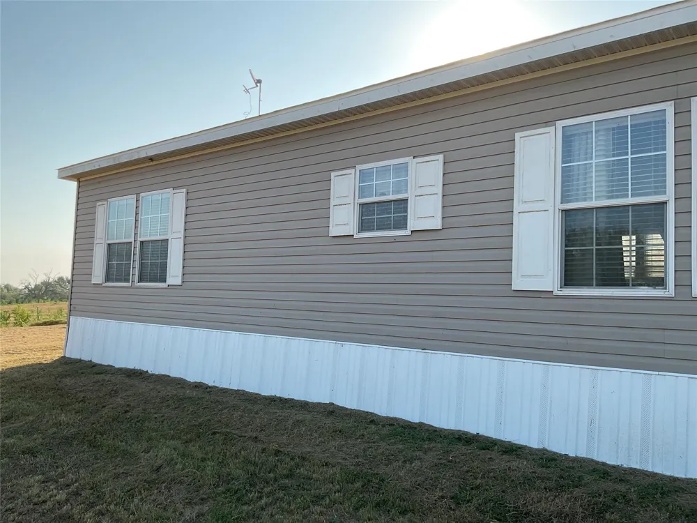 847 Hefner Lane Cuero, TX 77954