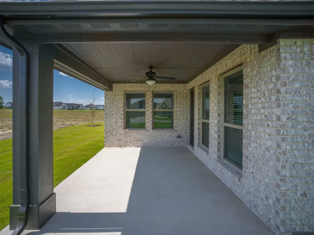 1112 Archives Avenue Nevada, TX 75173