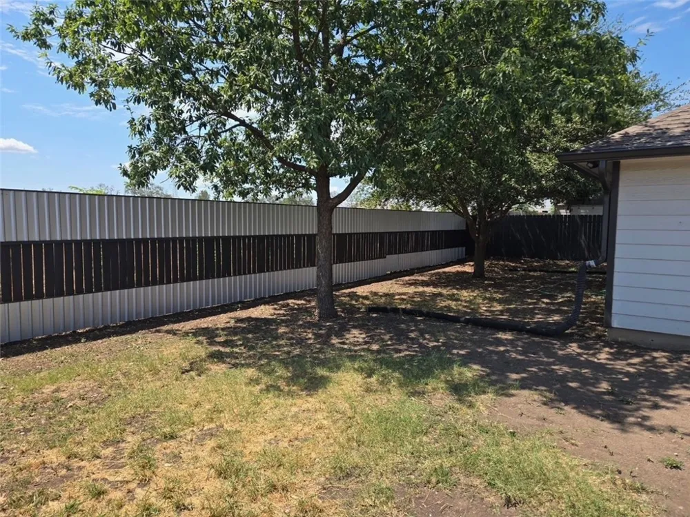 1132 5th Comfort, TX 78013