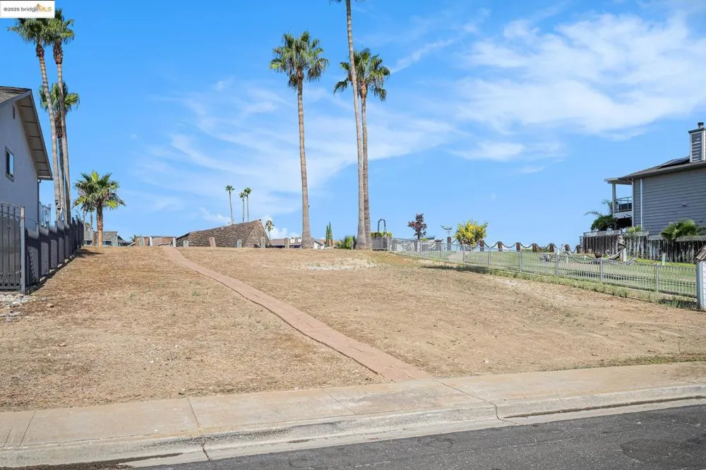 910 Discovery Bay Blvd Discovery Bay, CA 94505