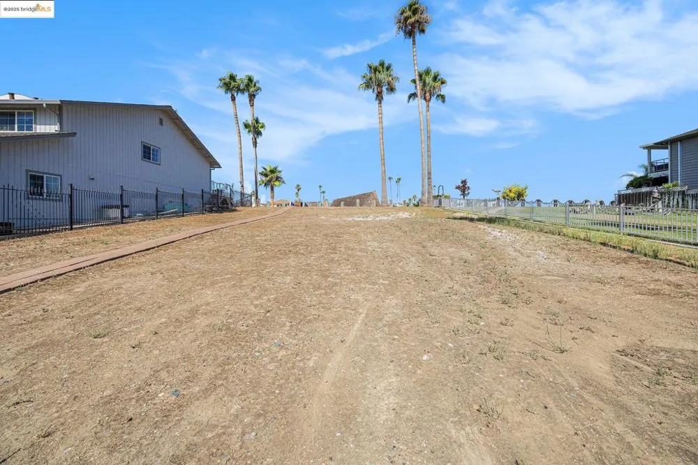 910 Discovery Bay Blvd Discovery Bay, CA 94505