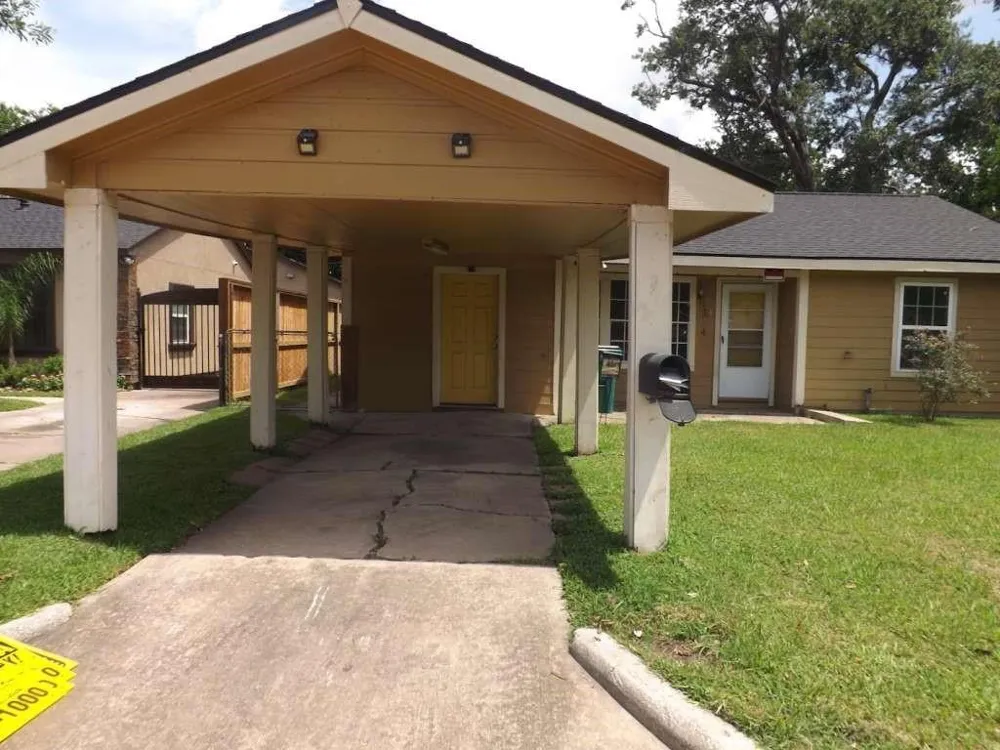 1314 Natchez Avenue Pasadena, TX 77506