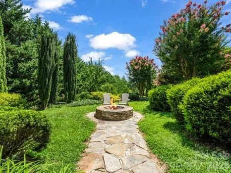 202 Panorama Drive Nebo, NC 28761