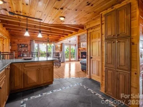 202 Panorama Drive Nebo, NC 28761