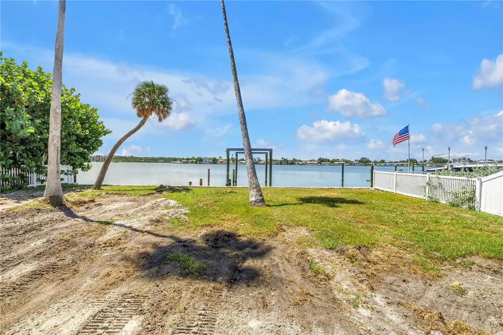 315 10TH AVENUE Indian Rocks Beach, FL 33785