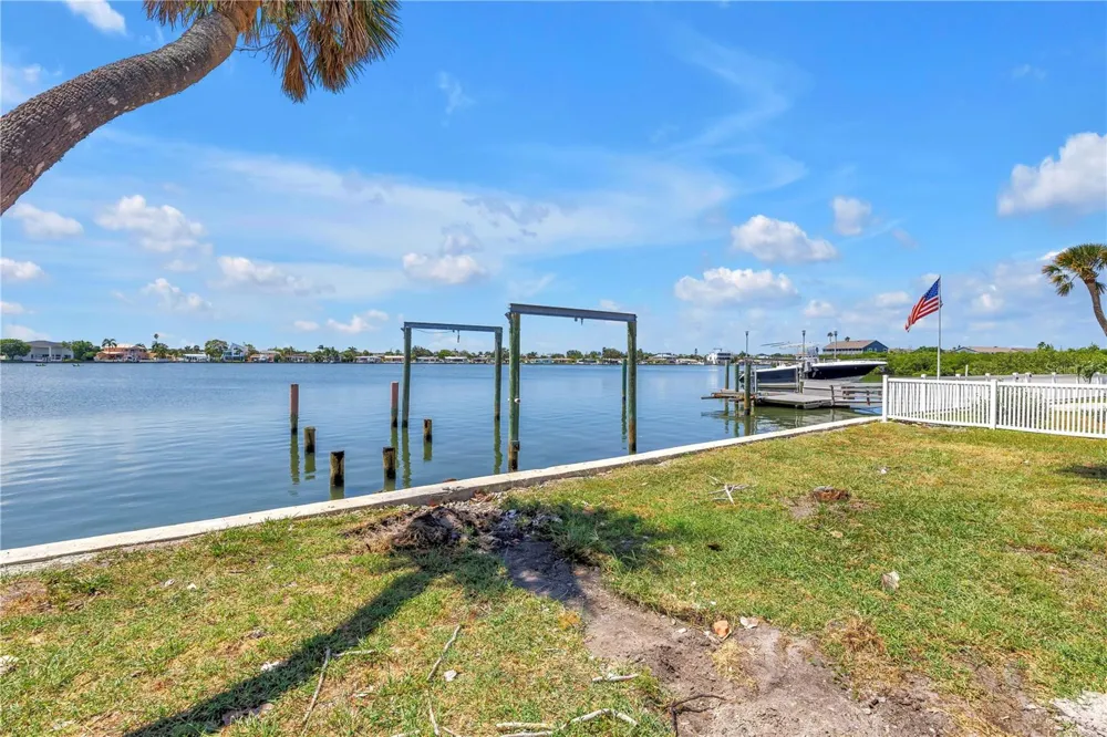 315 10TH AVENUE Indian Rocks Beach, FL 33785