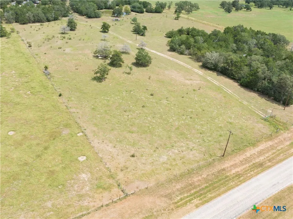 Fm 2314 Hallettsville, TX 77964