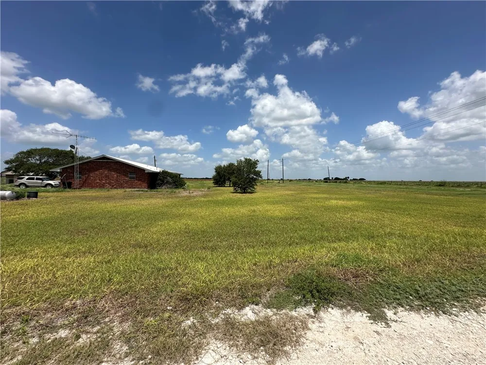 7602 FM 796 Skidmore, TX 78389