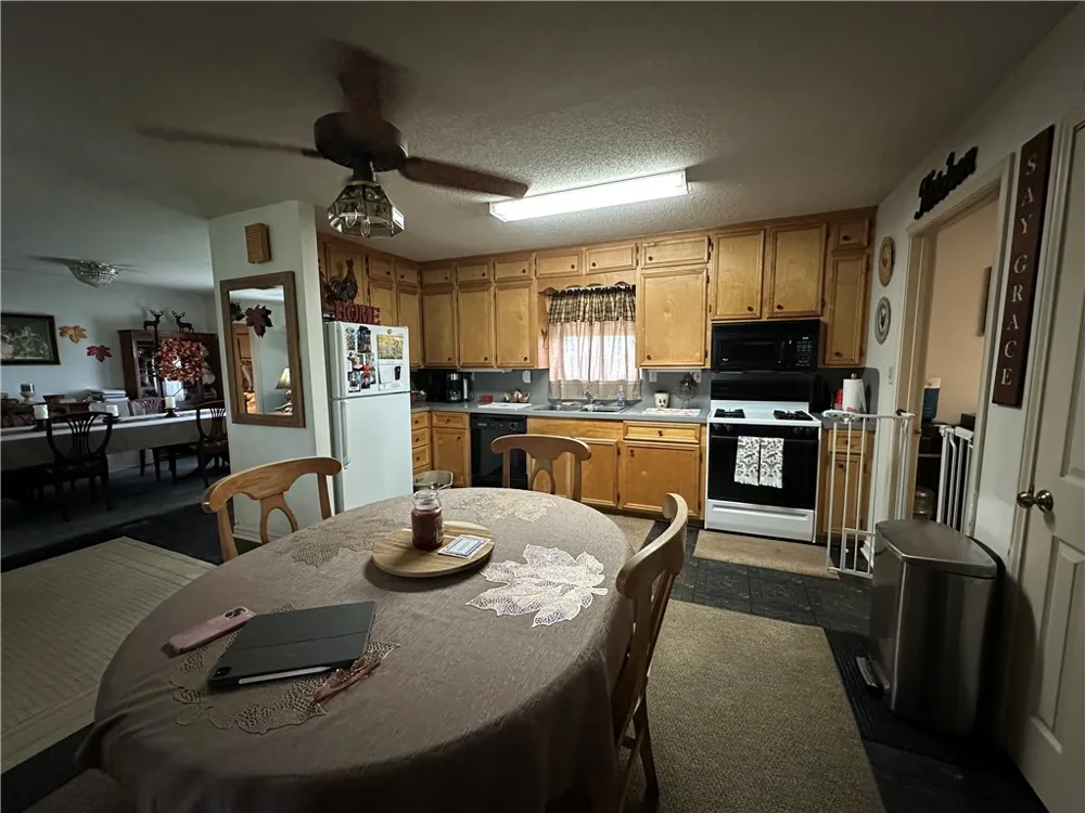7602 FM 796 Skidmore, TX 78389