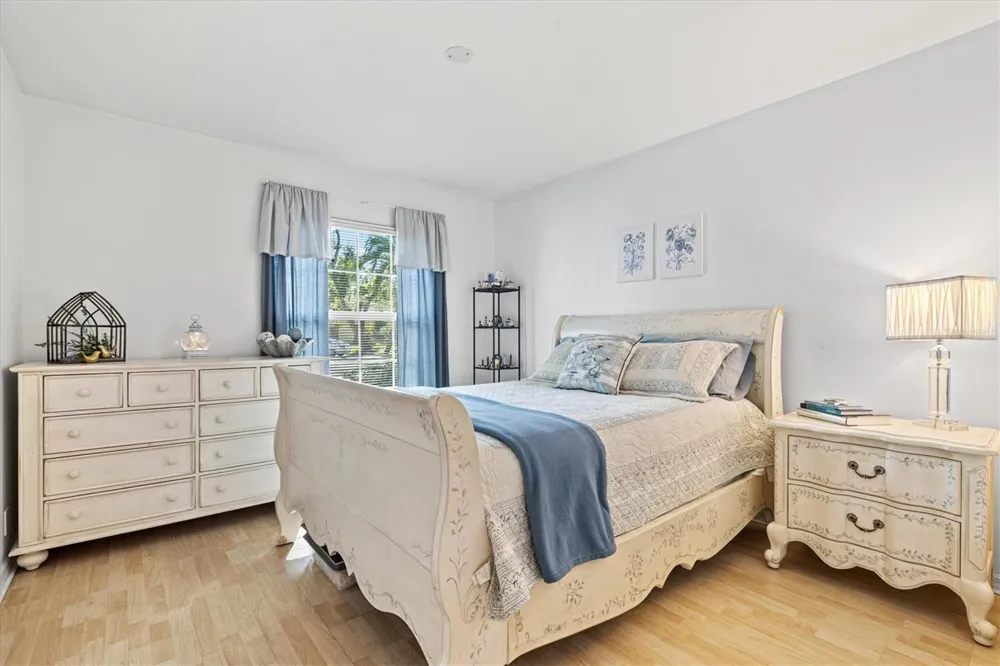 5128 18TH LANE E Bradenton, FL 34203