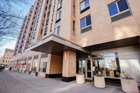 300 W 135th Street #9G