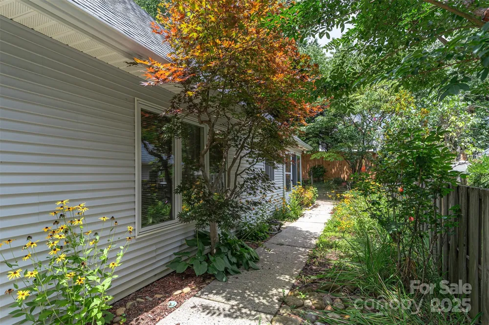 7 Silver Place Black Mountain, NC 28711