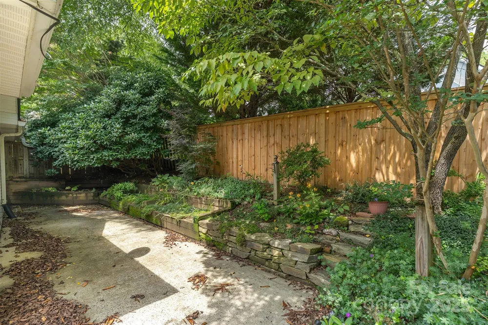 7 Silver Place Black Mountain, NC 28711