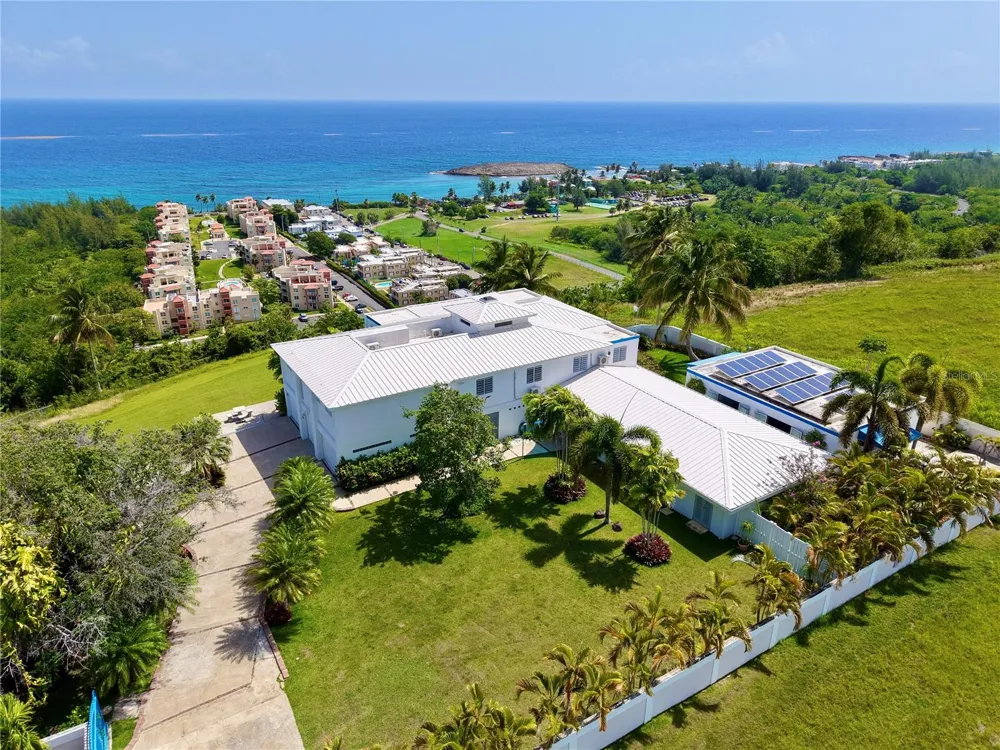 665 AQUAMARINA Isabela, PR 00662