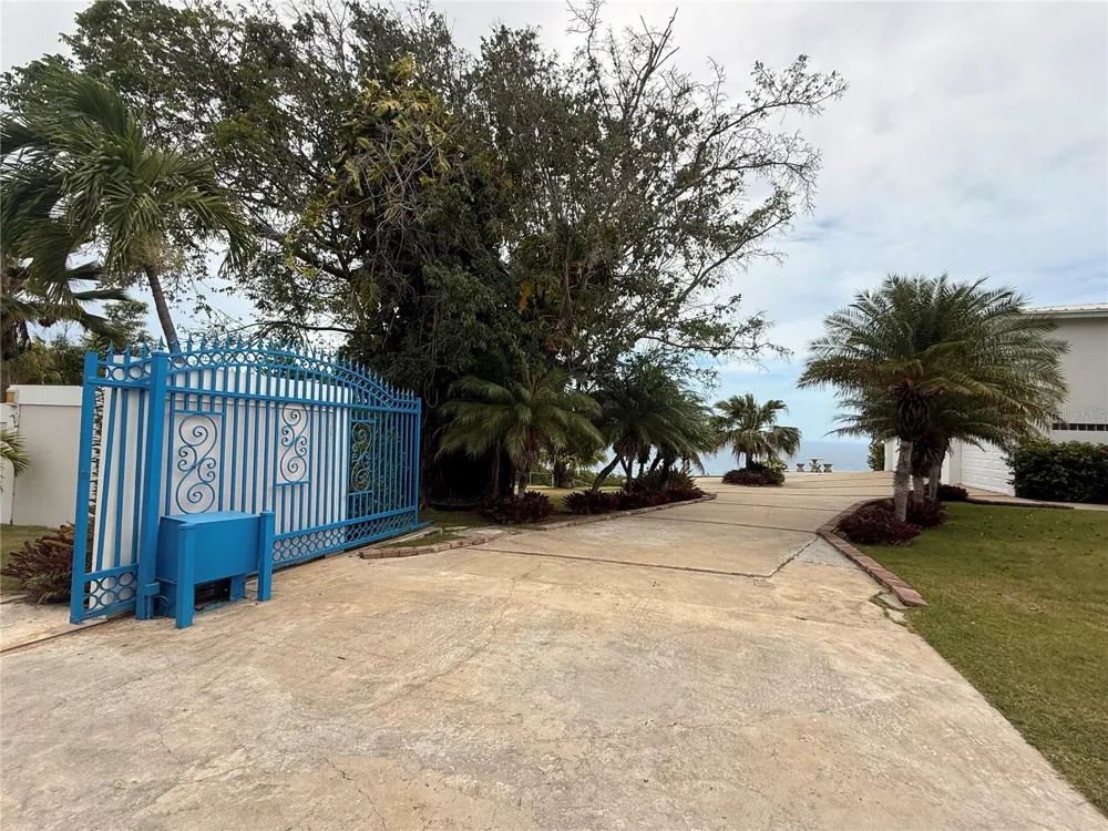 665 AQUAMARINA Isabela, PR 00662