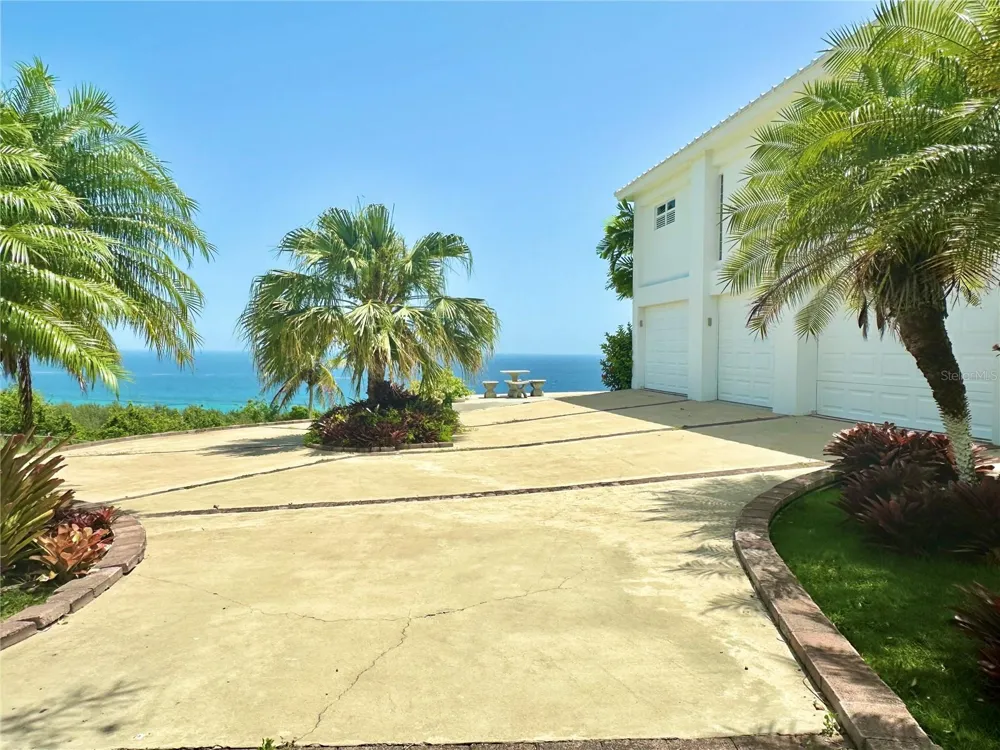 665 AQUAMARINA Isabela, PR 00662