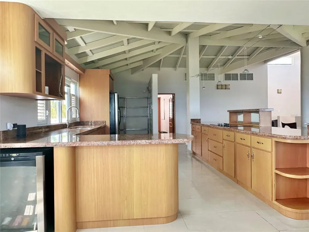 665 AQUAMARINA Isabela, PR 00662