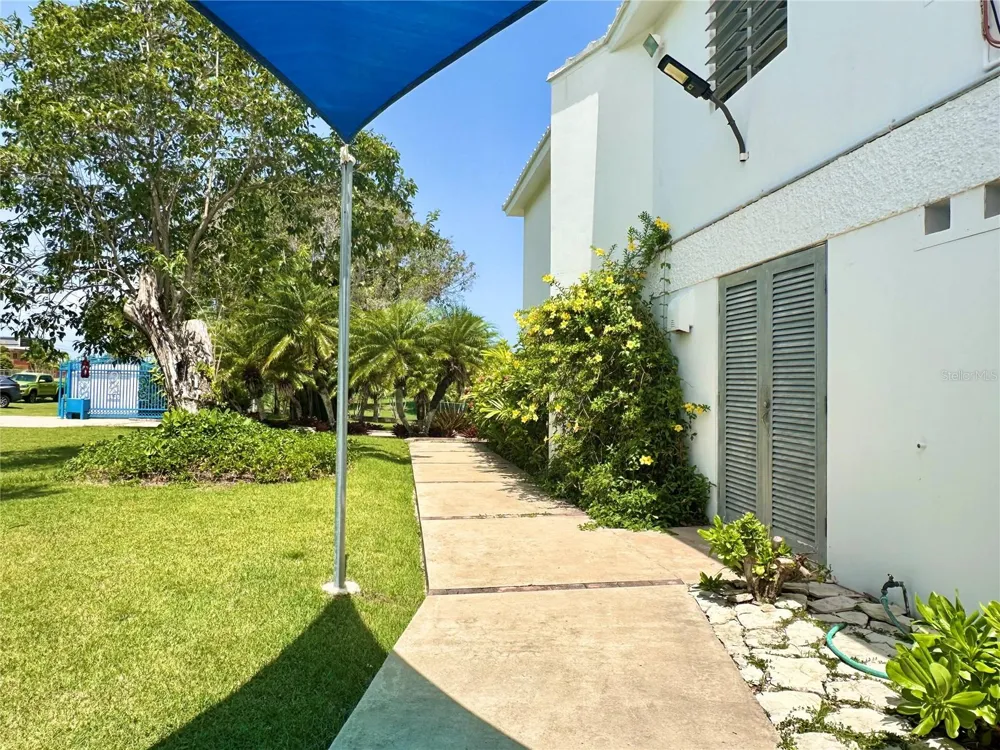 665 AQUAMARINA Isabela, PR 00662