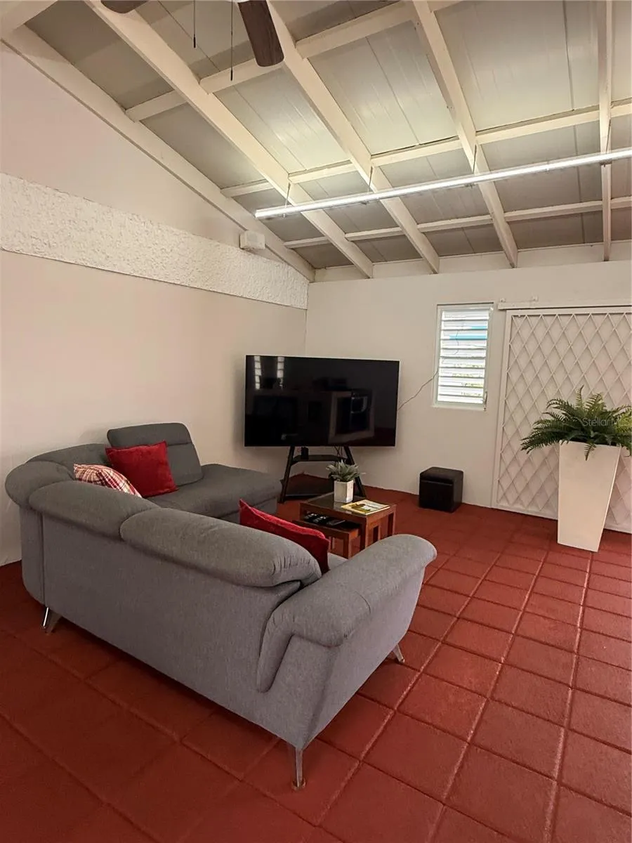 665 AQUAMARINA Isabela, PR 00662