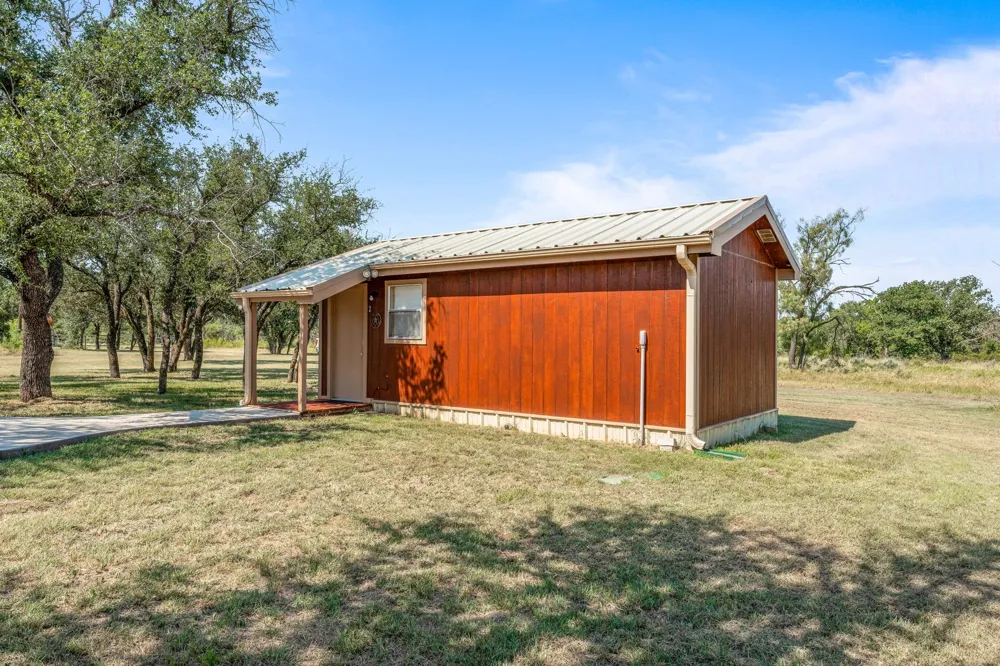 1712 Wells East Road W Newcastle, TX 76372