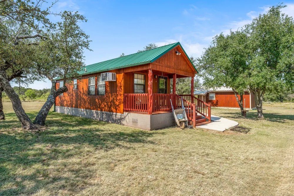 1712 Wells East Road W Newcastle, TX 76372