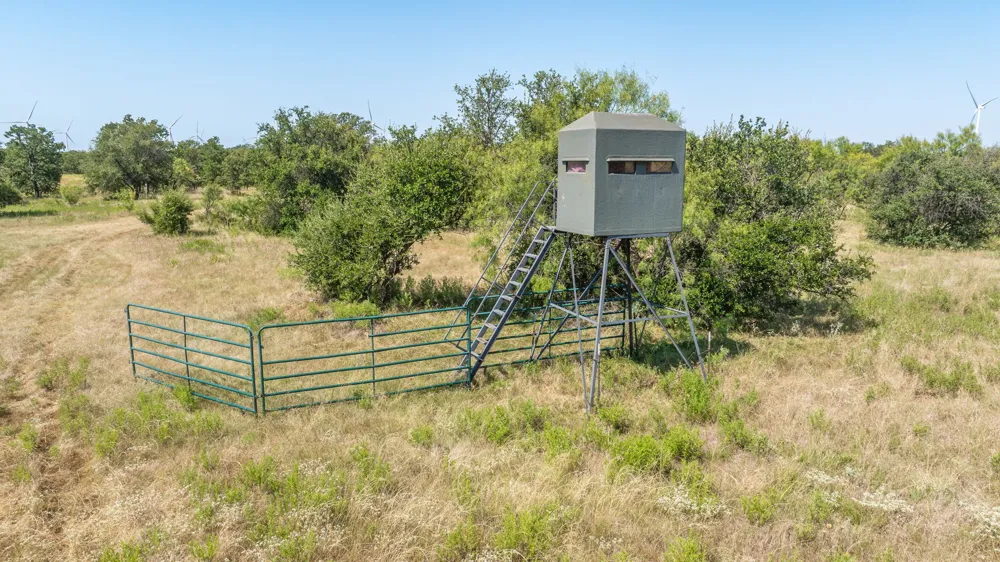 1712 Wells East Road W Newcastle, TX 76372