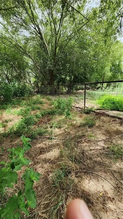 1249 CR 772 Natalia, TX 78059