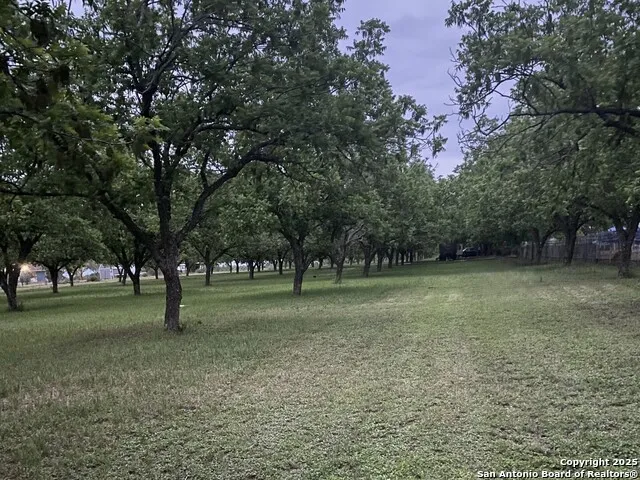 6 Collins Hill Rd Lytle, TX 78052