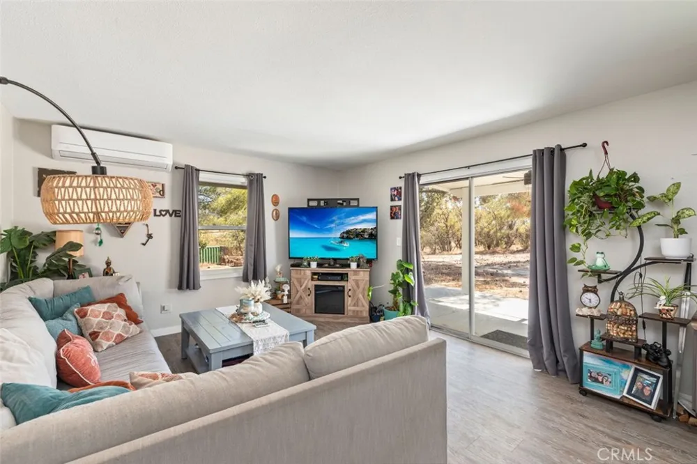 38855 Howard Road Anza, CA 92539