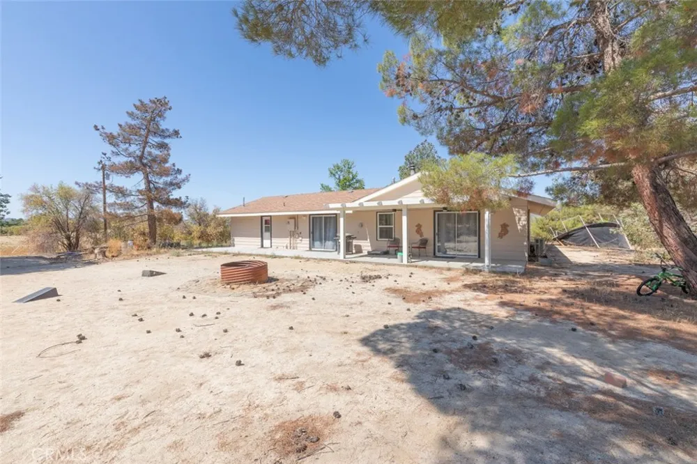 38855 Howard Road Anza, CA 92539