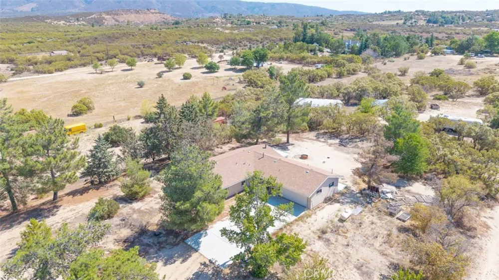 38855 Howard Road Anza, CA 92539