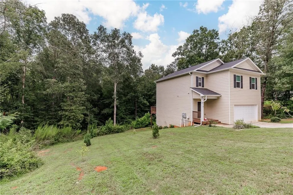 103 Three Rivers Court Hull, GA 30646