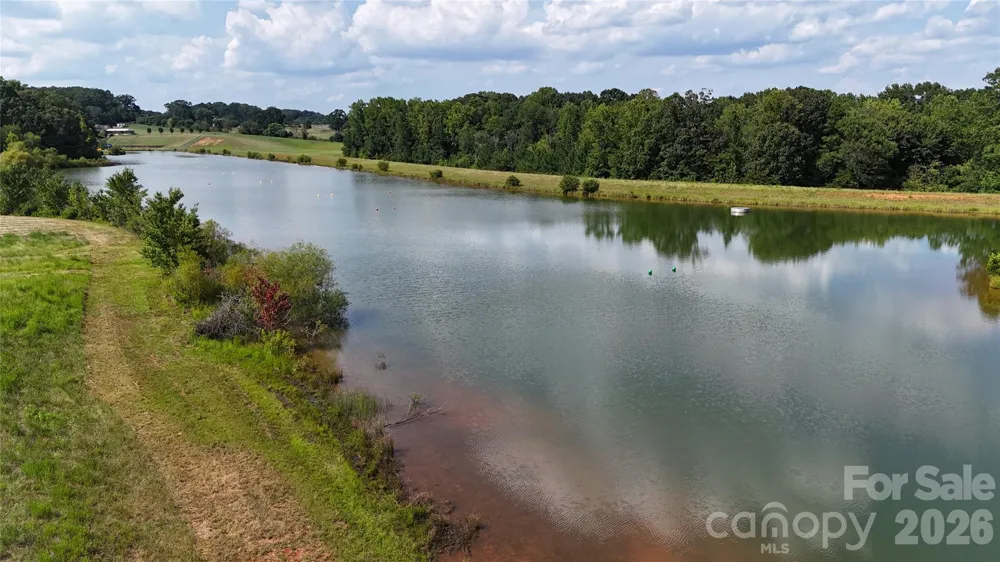 4488 Mirror Lake Drive Catawba, NC 28609