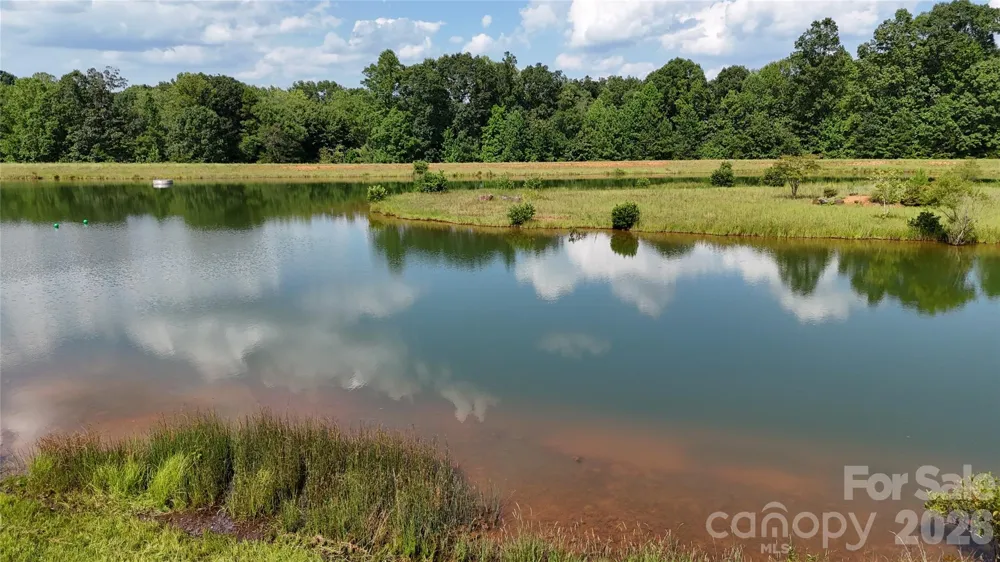 4488 Mirror Lake Drive Catawba, NC 28609