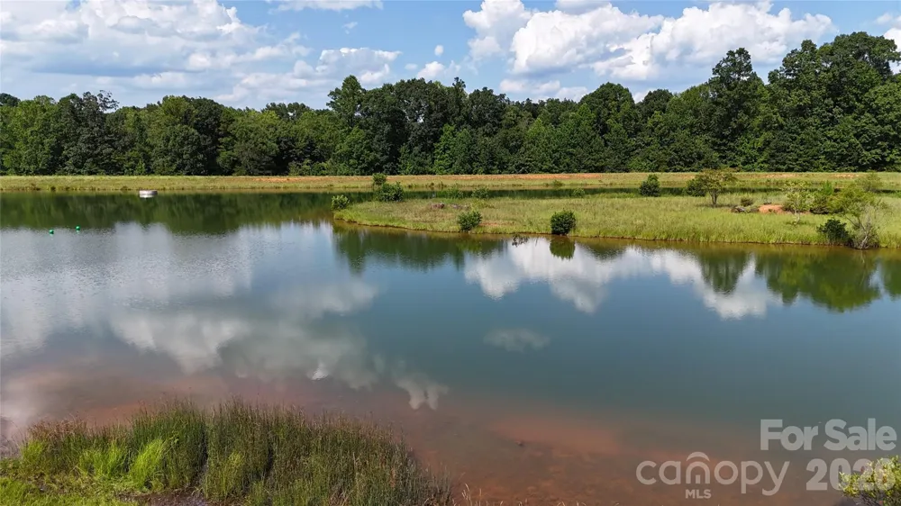 4488 Mirror Lake Drive Catawba, NC 28609
