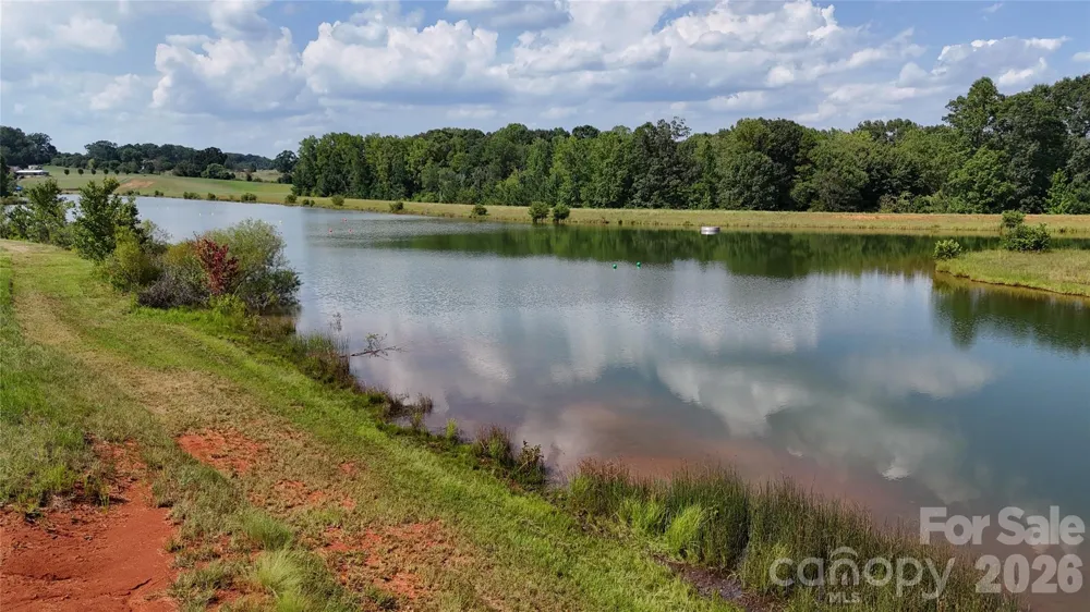 4488 Mirror Lake Drive Catawba, NC 28609