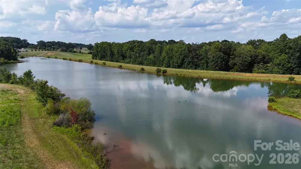 4488 Mirror Lake Drive Catawba, NC 28609