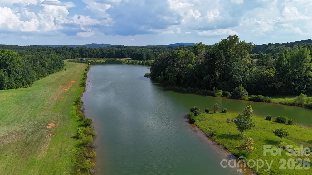 4488 Mirror Lake Drive Catawba, NC 28609