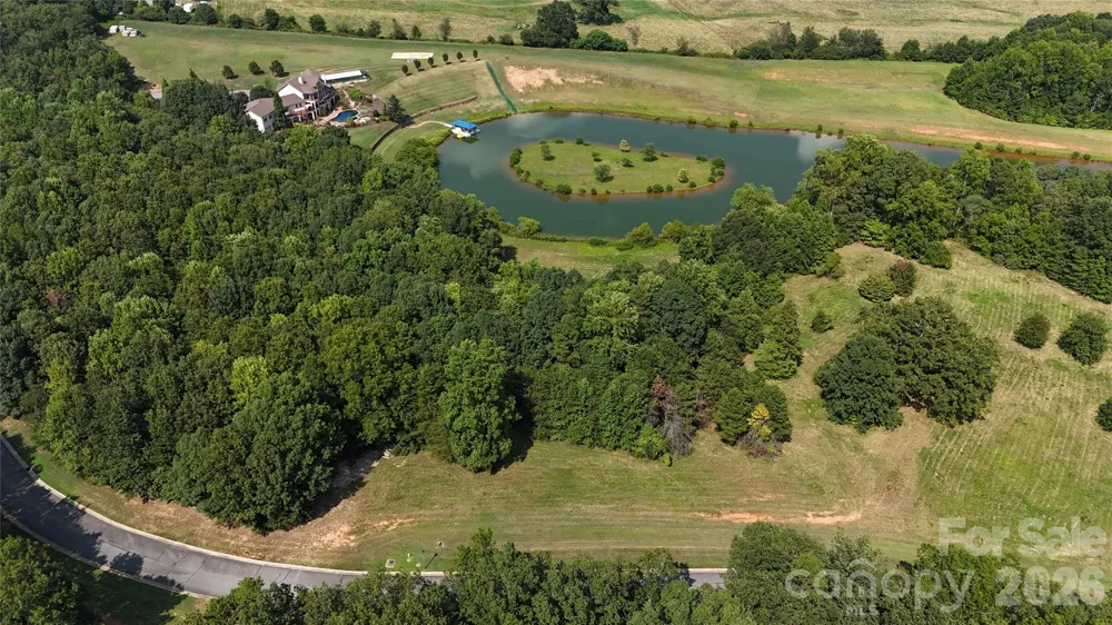 4604 Mirror Lake Drive Catawba, NC 28609