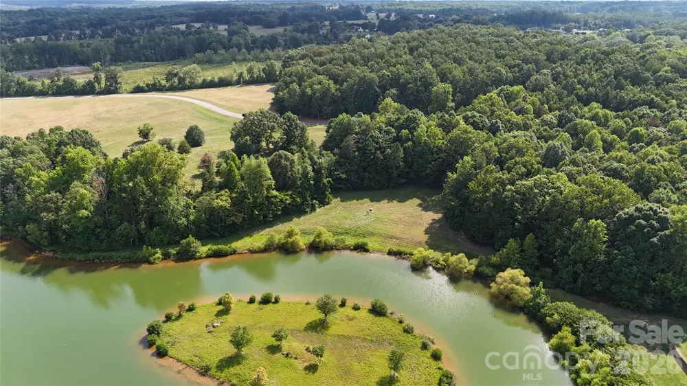 4604 Mirror Lake Drive Catawba, NC 28609