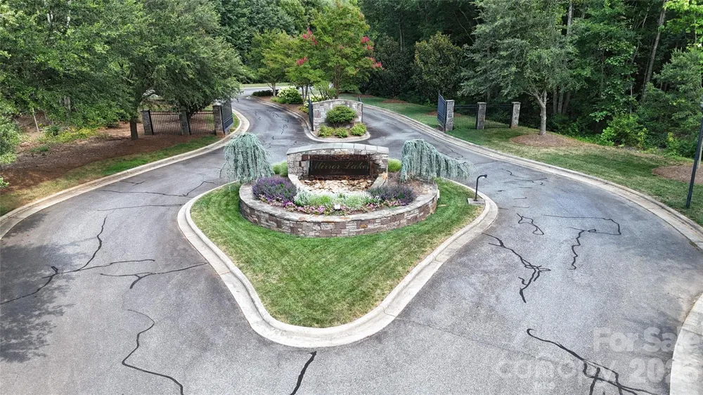 4446 Mirror Lake Drive Catawba, NC 28609