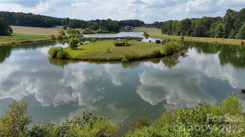 4446 Mirror Lake Drive Catawba, NC 28609