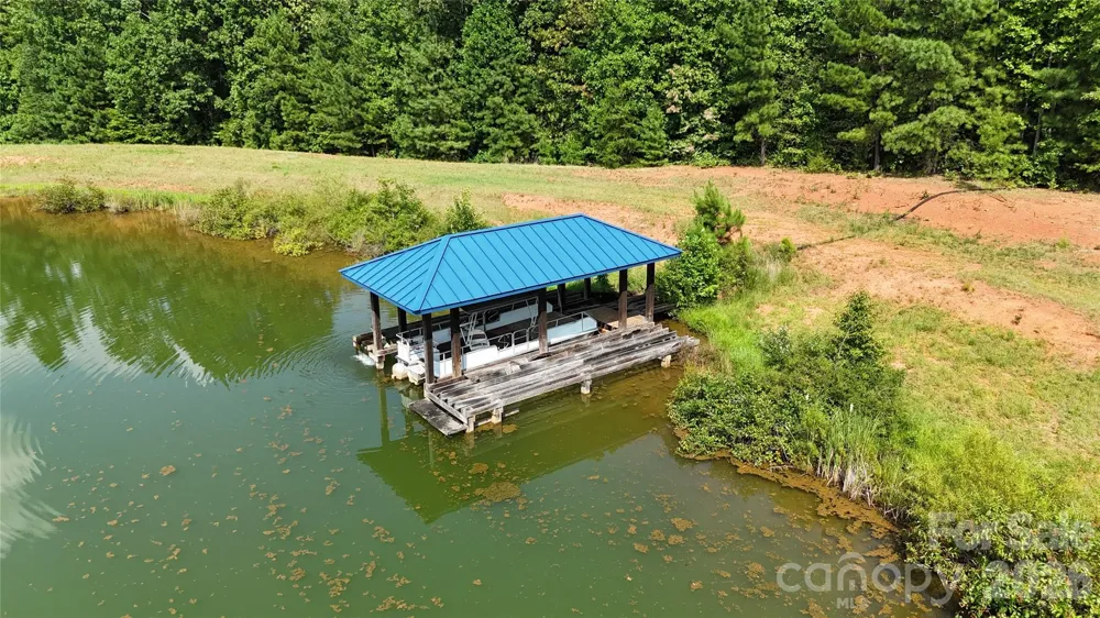 4446 Mirror Lake Drive Catawba, NC 28609