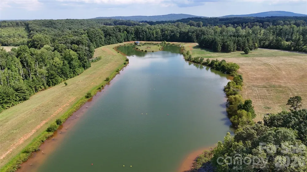 4446 Mirror Lake Drive Catawba, NC 28609