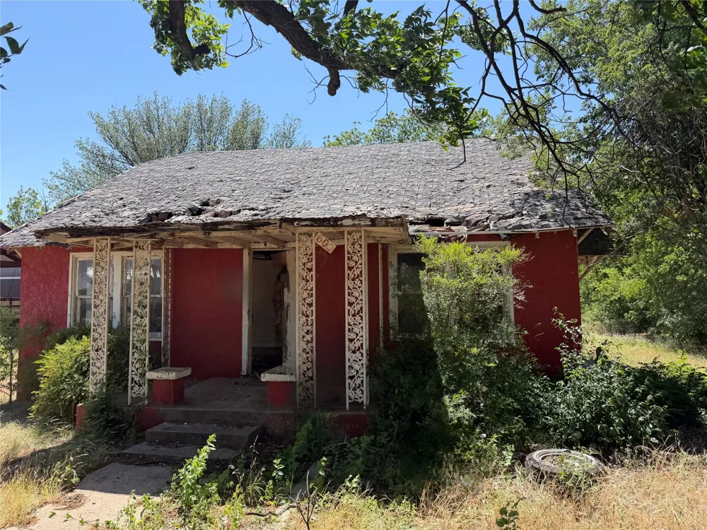 600 Central Avenue Rule, TX 79547
