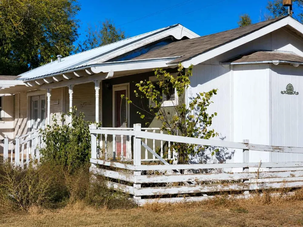 108 E 9th Street Channing, TX 79022